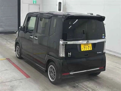 HONDA N BOX CUSTOM