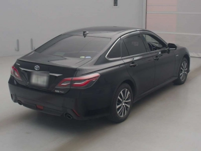 TOYOTA CROWN HYBRID