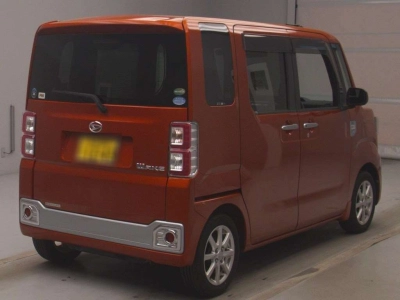 DAIHATSU WAKE