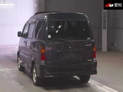 DAIHATSU ATRAI 7