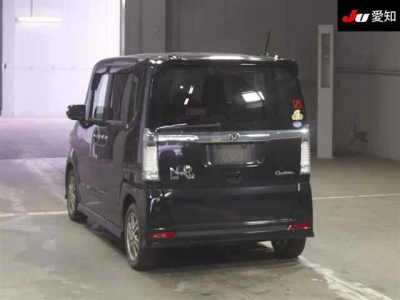 HONDA N BOX CUSTOM