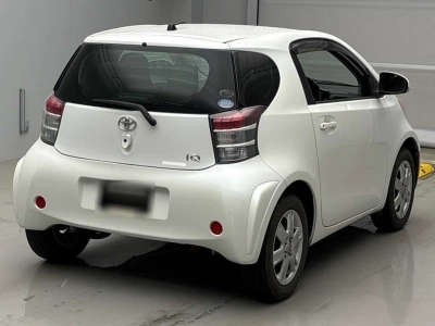 TOYOTA IQ