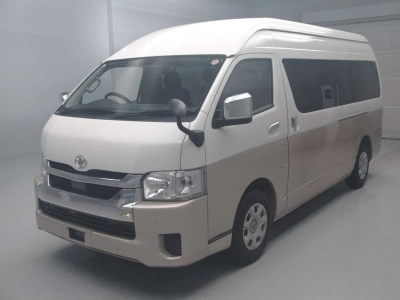 TOYOTA HIACE WAGON