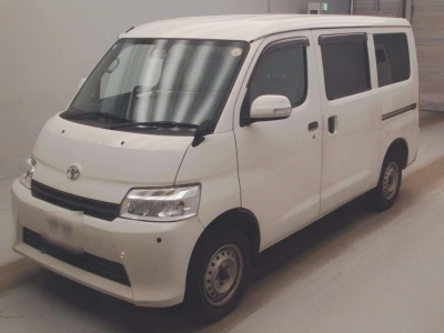 TOYOTA TOWN ACE VAN