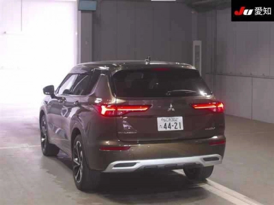 MITSUBISHI OUTLANDER PHEV