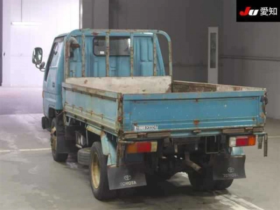 TOYOTA DYNA TRUCK