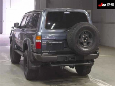 TOYOTA LAND CRUISER