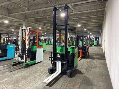 TOYOTA  FORKLIFT 