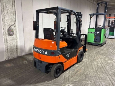 TOYOTA  FORKLIFT 