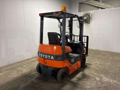 TOYOTA  FORKLIFT 