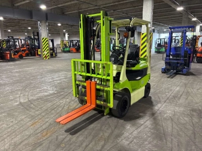 TOYOTA  FORKLIFT 