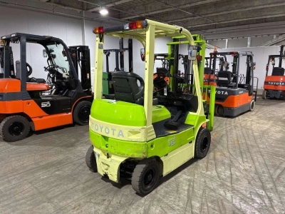 TOYOTA  FORKLIFT 