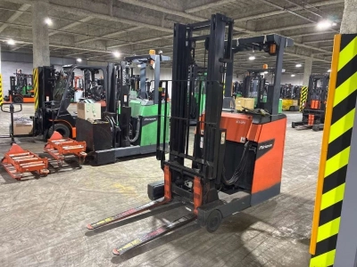 TOYOTA  FORKLIFT 