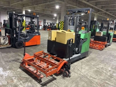 TOYOTA  FORKLIFT 