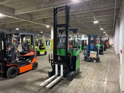 TOYOTA  FORKLIFT 
