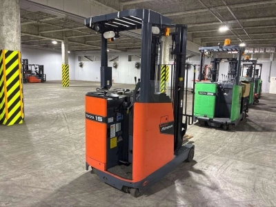 TOYOTA  FORKLIFT 