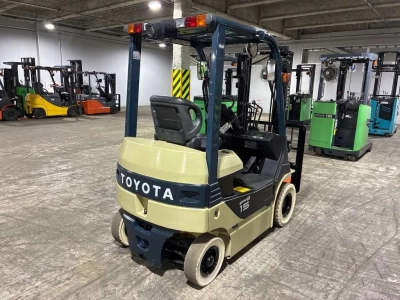 TOYOTA  FORKLIFT 