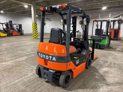 TOYOTA  FORKLIFT 