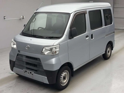 TOYOTA PIXIS VAN