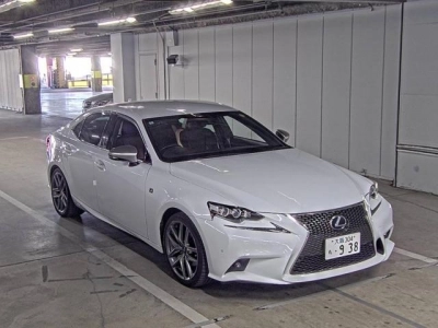 LEXUS IS