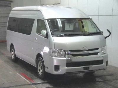 TOYOTA HIACE WAGON