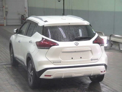 NISSAN KICKS