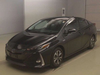 TOYOTA PRIUS PHV