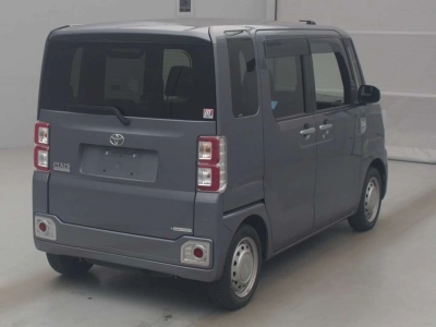 TOYOTA PIXIS MEGA