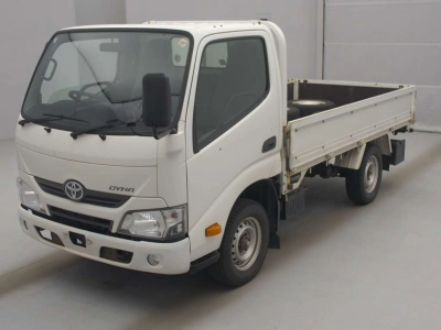TOYOTA DYNA TRUCK