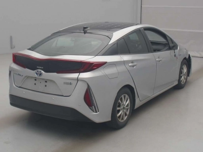 TOYOTA PRIUS PHV