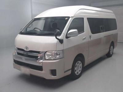 TOYOTA HIACE WAGON
