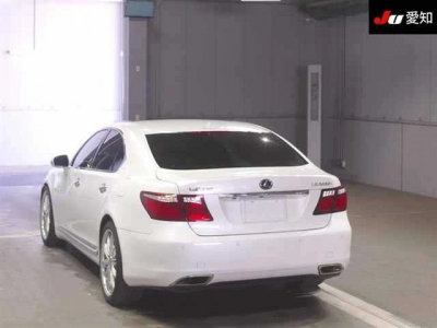 LEXUS LS