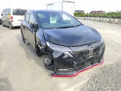 NISSAN AURA