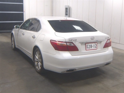 LEXUS LS