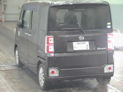 DAIHATSU WAKE