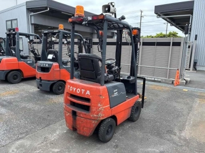 TOYOTA  FORKLIFT 