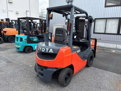 TOYOTA  FORKLIFT 