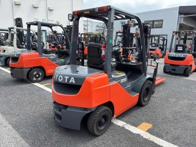 TOYOTA  FORKLIFT 