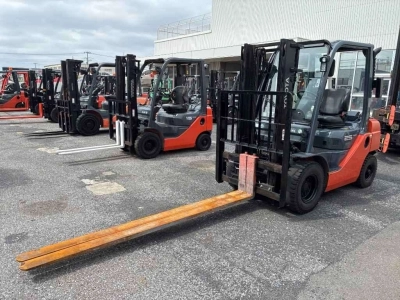 TOYOTA  FORKLIFT 