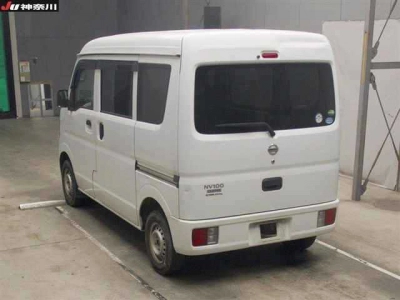 NISSAN NV100 CLIPPER