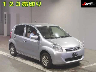 DAIHATSU BOON