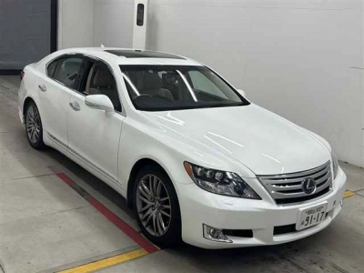 LEXUS LS