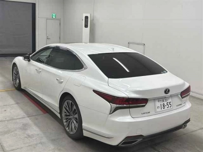 LEXUS LS