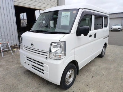 NISSAN NV100 CLIPPER