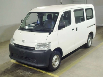 TOYOTA TOWN ACE VAN