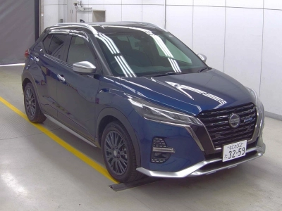 NISSAN KICKS