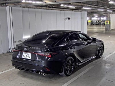 LEXUS IS
