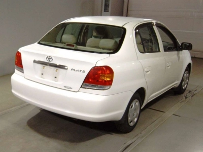 TOYOTA PLATZ