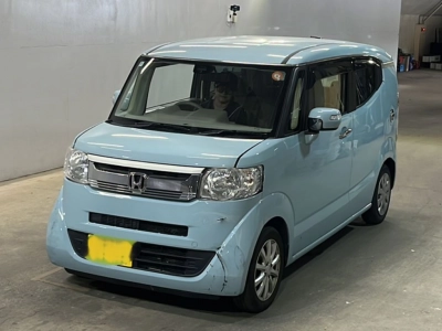 HONDA N-BOX SLASH
