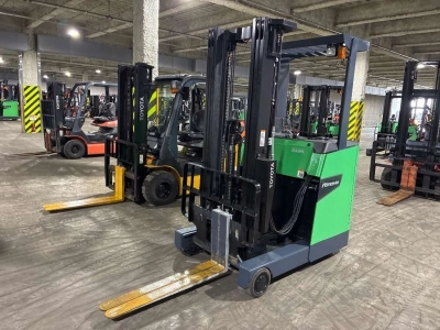 TOYOTA  FORKLIFT 
